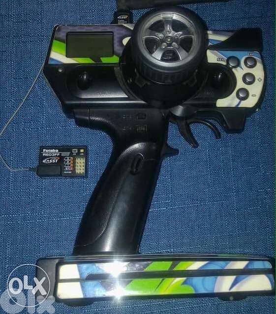 remote control futaba-3pm-mx-24ghz-radio-system for rc car 2