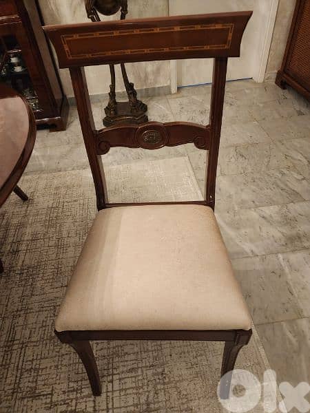 Dining room Excellent Condition 2