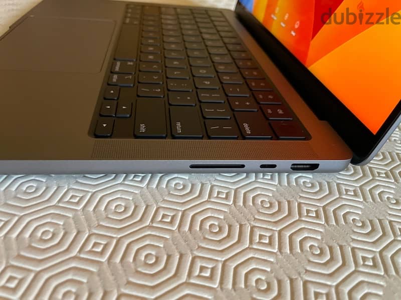 Macbook Pro M1 Pro 14 inch 3