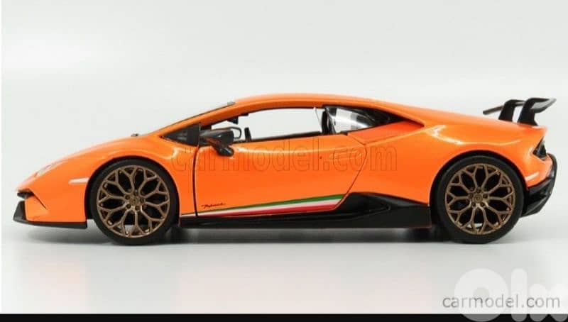 Huracan Performante diecast car model 1:24. 1