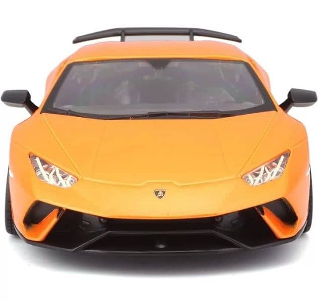 Huracan Performante diecast car model 1:24. 6