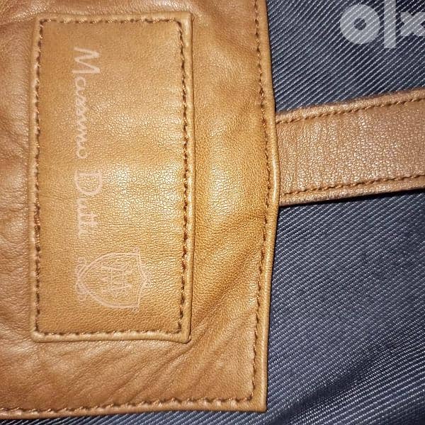 جاكيت ماسيمو دوتي دبل اكس ال لون عسلي حذاءين زارا مقاس ٤٤ وواحد رياضي 1