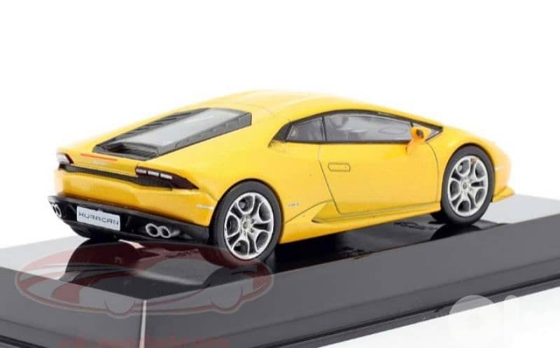Lamborghini Huracan LP610-4 (2014) diecast car model 1;43. 3