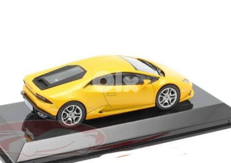 Lamborghini Huracan LP610-4 (2014) diecast car model 1;43. 4