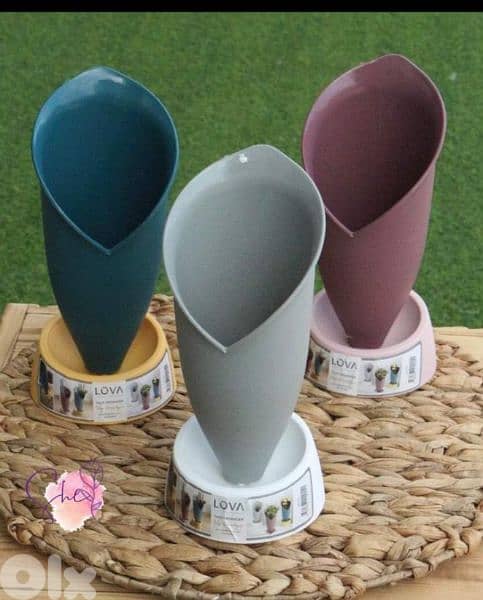 elegant kitchen or desk storage stand 3