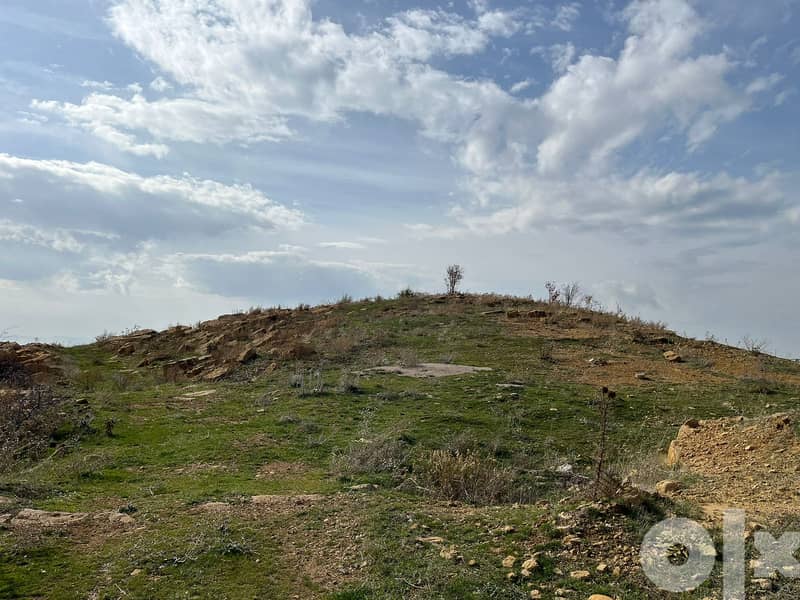 Hot-Deal LAND For SALE in Kfardebian أرض في كفردبيان 1