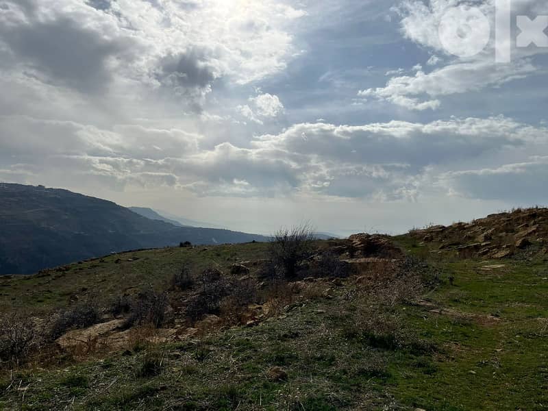 Hot-Deal LAND For SALE in Kfardebian أرض في كفردبيان 4