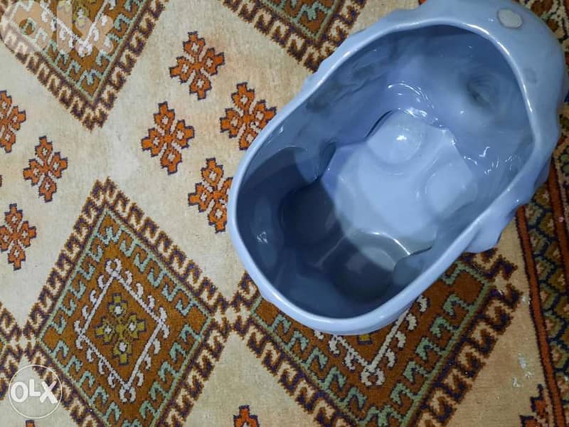 Vase light blue elephant. فاز ازرق فاتح 3