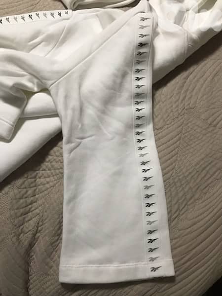 authentic Reebok sports wear survetement new without tag 6