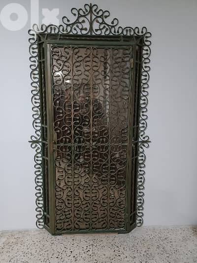 باب حديد شغل يد ملوكي ( Fer Forgé)