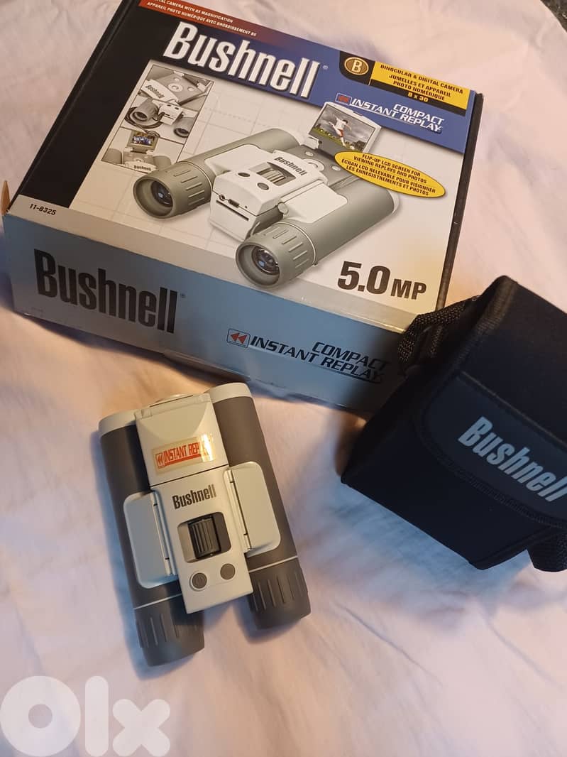 Bushnell Binoculars + Camera 0