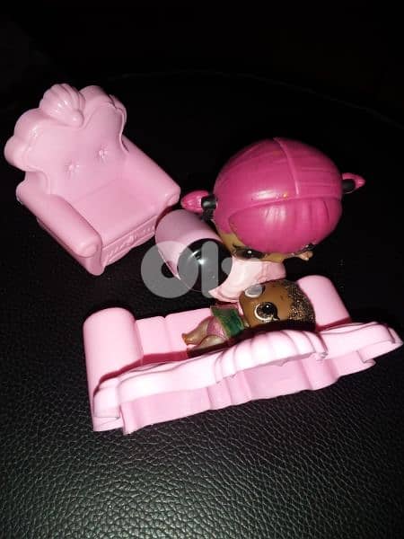 1 LOL Great MGA doll +1 BABY LOL small figurine doll +Furnitures +Cup 2