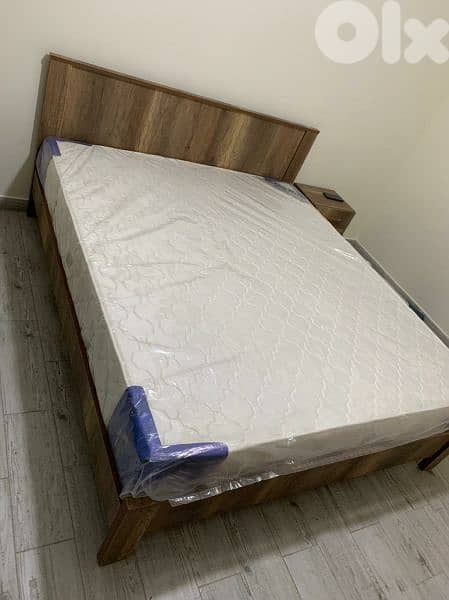 تخت مجوز مع فرشة 0