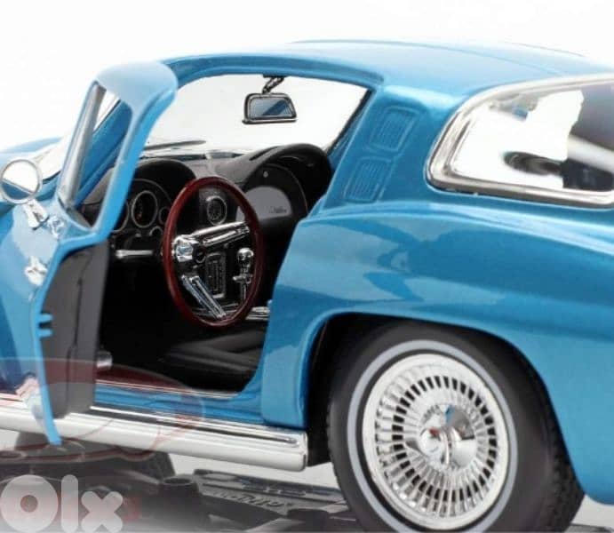 Chevrolet Corvette 1965 diecast car model 1;18. 3