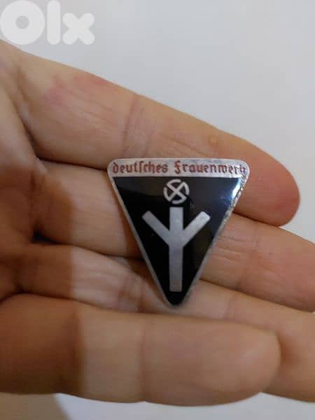 Nazi German Work women Pin era of Adolf Hitler WW2 1