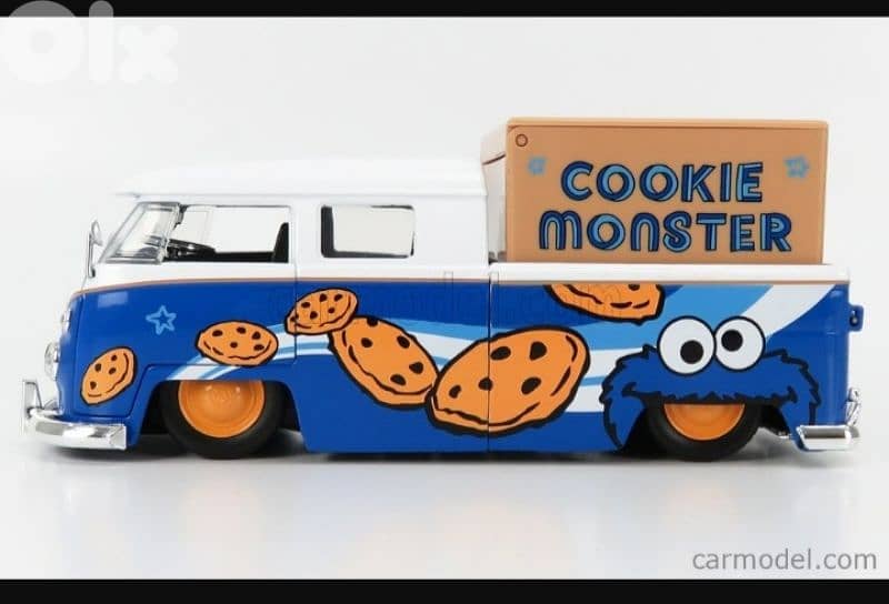 V. W Bus (Sesame Street) diecast car model 1:24. 1