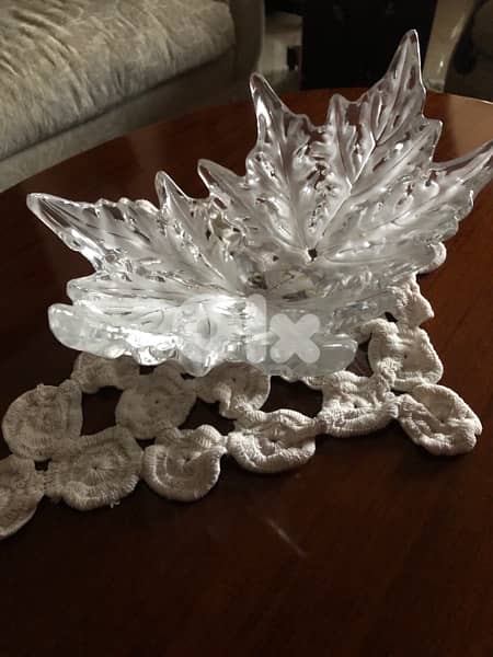 Lalique center piece 0