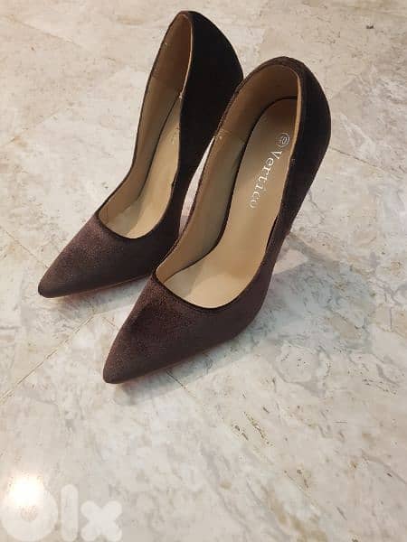 brown velvet shoes size 40 1