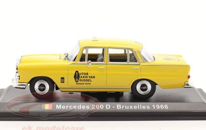 Mercedes 200D Taxi diecast car model 1;43. 2
