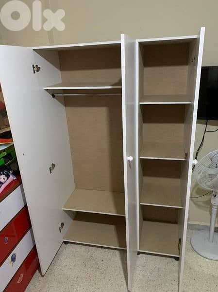 خزانة ثلاث درف 120 سم 1