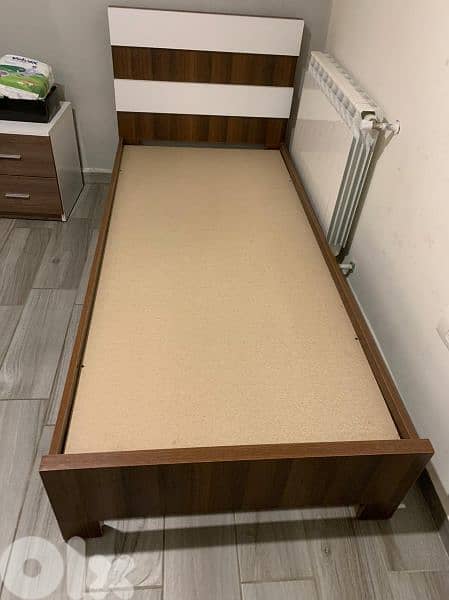 تخت مفرد 96 سم 0