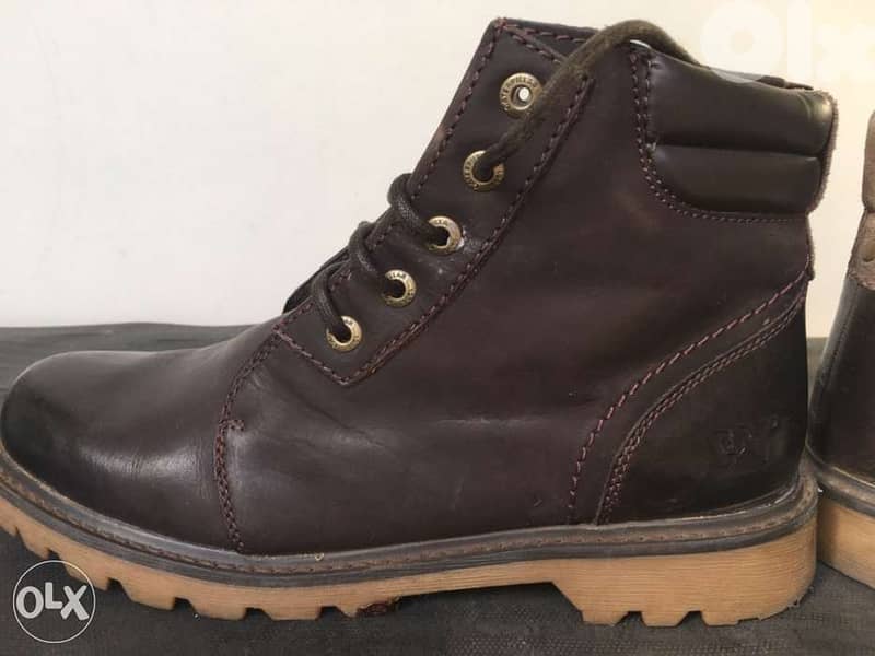 Caterpillar dark brown leather boots size 45 0