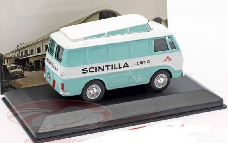 Alfa Romeo Van (1956) diecast car model 1;43. 4