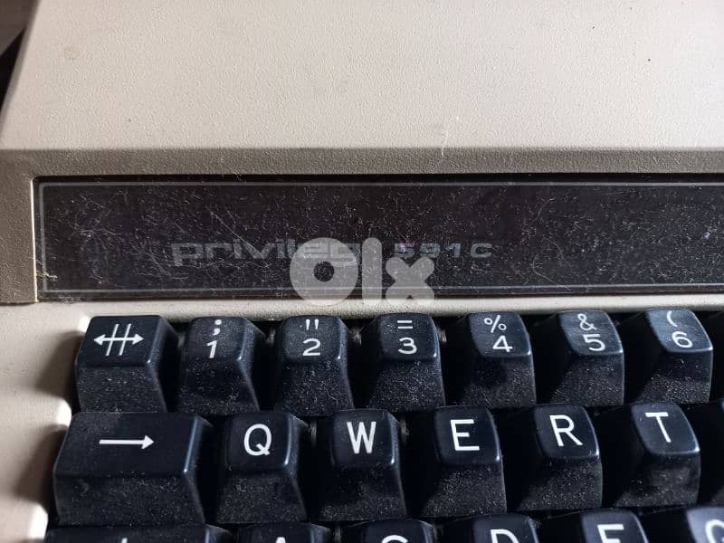 typewriter vintage collectibles 2