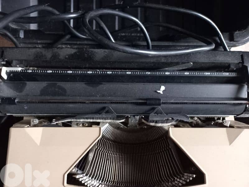 typewriter vintage collectibles 4