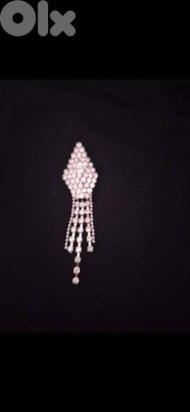 tassel brooch 2 styles all strass  1=7$ or 3=15$ 2