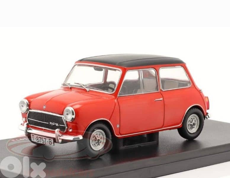 Mini Cooper 1300 (1973) diecast car model 1:24. 1