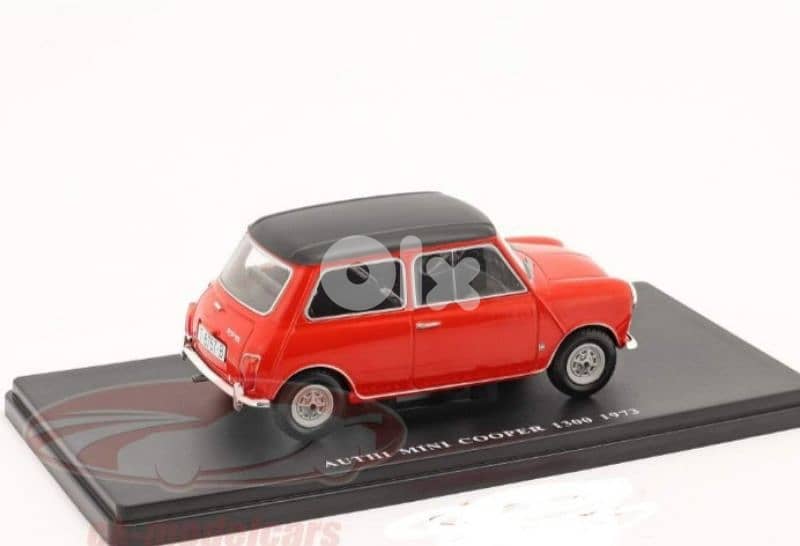Mini Cooper 1300 (1973) diecast car model 1:24. 4