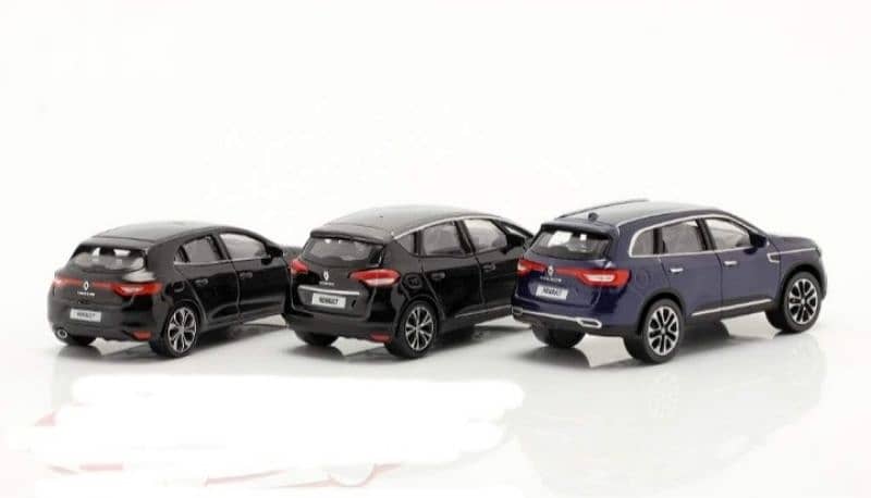 Renault 3 car set diecast car model 1;64. 3