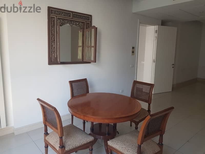 American Dining table, solid wood with 4 chairs and two extensions 1