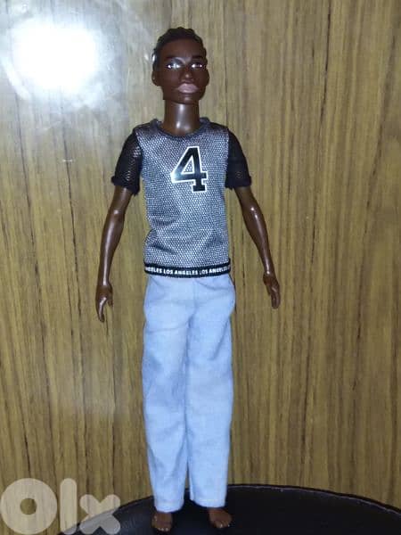 KEN FASHIONISTAS 130 LOS ANGELES JERSEY Mattel 2018 Great doll=17$ 7