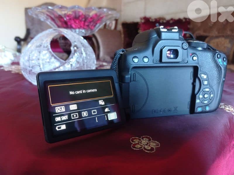 canon 750d like new 6