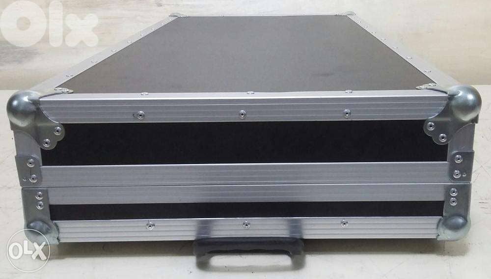 Flight case for Pioneer CDj-2000 nxs2 + Mixer 900 Nxs 2