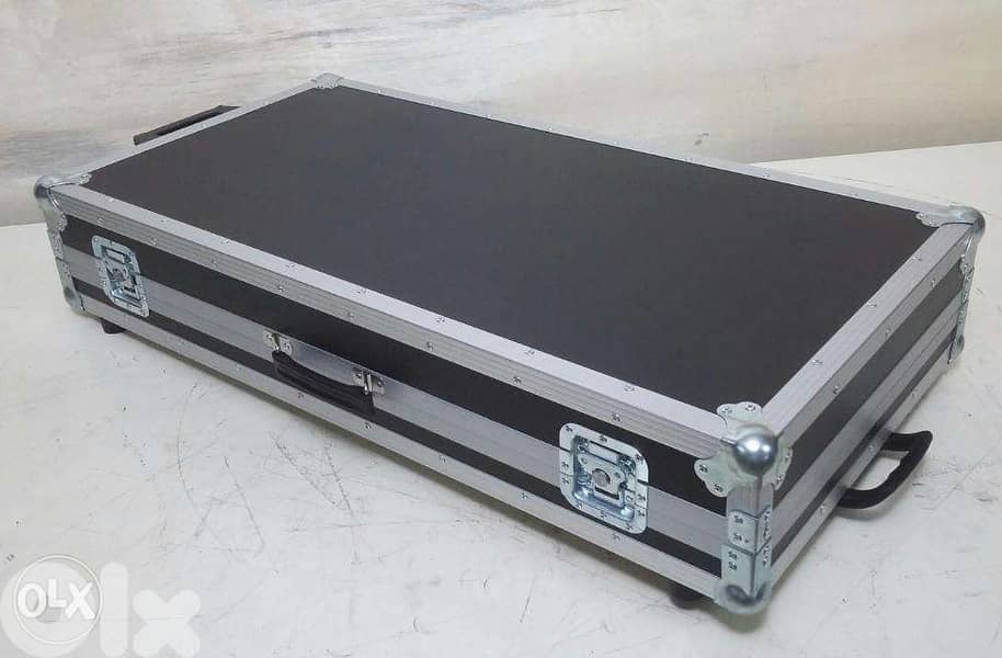 Flight case for Pioneer CDj-2000 nxs2 + Mixer 900 Nxs 3