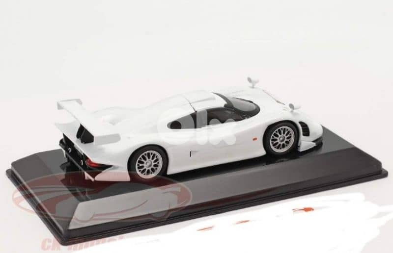 Porsche 911 (Street Version) 1998 diecast car model 1;43. 3