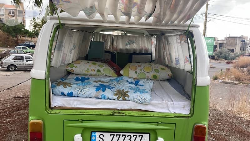 bus van Volkswagen type 2 (فان فولز) 1
