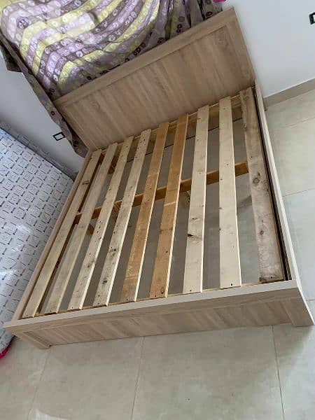 تخت مجوز عرض 170 سم 1