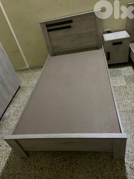 تخت مفرد عرض 96 سم 0