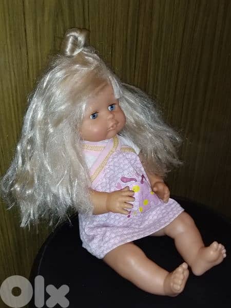 FAMOSA BIG BABY Girl dressed doll height 44 Cm Still very good=20$ 4