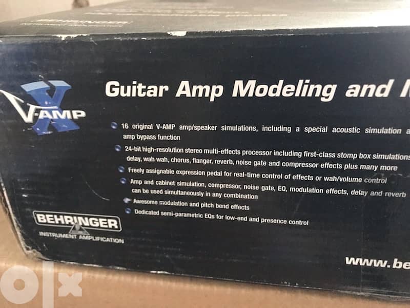 Behringer V-AMP2 virtual guitar pedal and effects 2