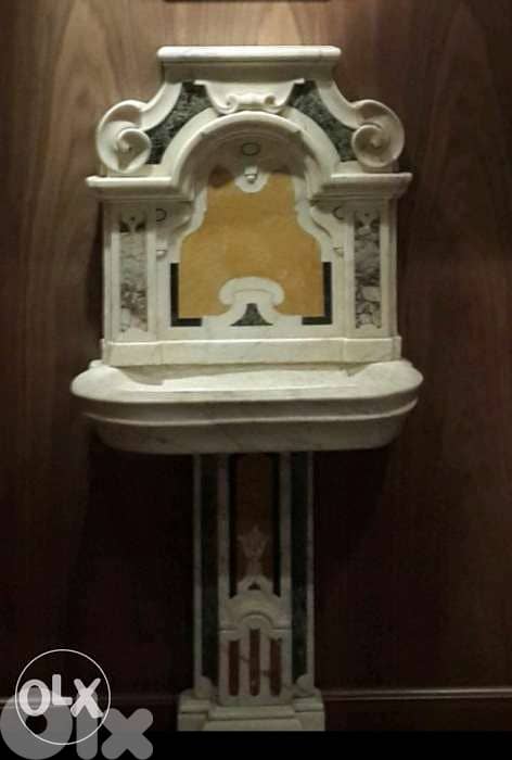 Magnificient antique italian polychrome marble wall fountain. 1