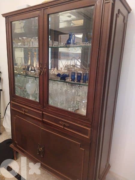 full dining room with silvers and chrystals 3