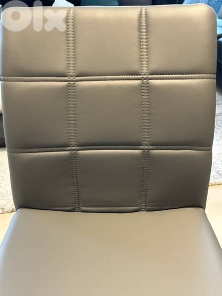 6 dinning chairs, grey color, leather 1