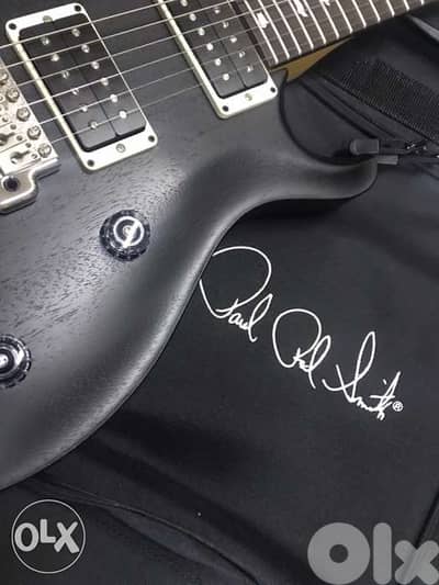 PRS Guitar Satin Black limited CE24 with case. Made in USA original