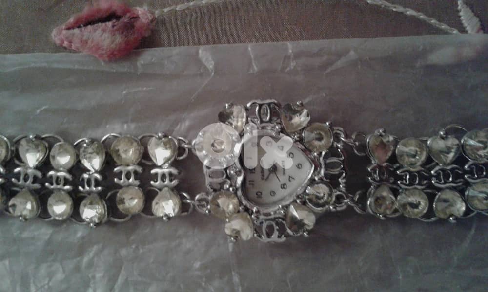 2 bracelet watches 2