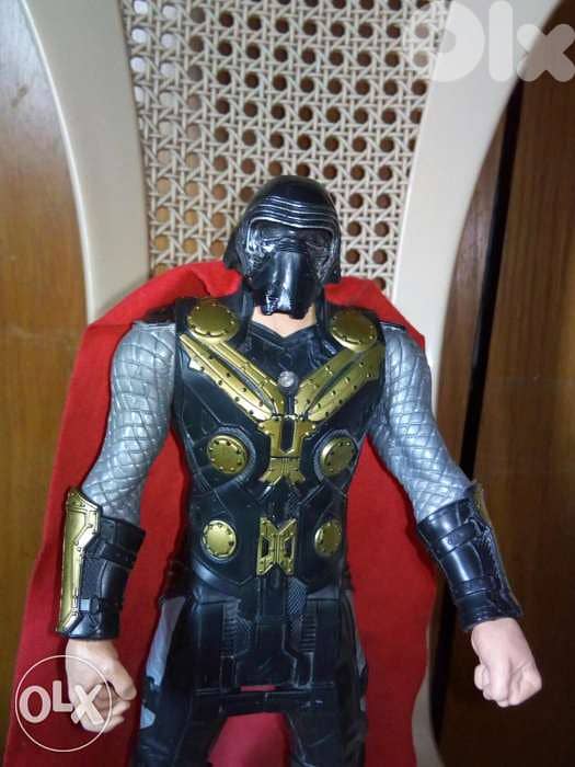 THOR ACTION LEGEND TALKER as new doll in KYLO REN Mask Hasbro=17$ 2